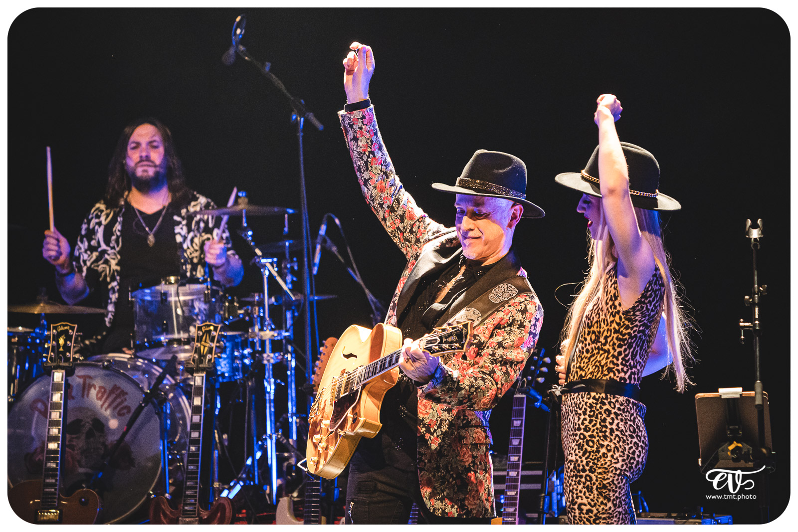 L'HISTOIRE DU ROCK EN 13 GUITARES